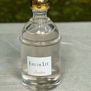 Guerlain Eau de Lit Body Oil - Clear and Gold